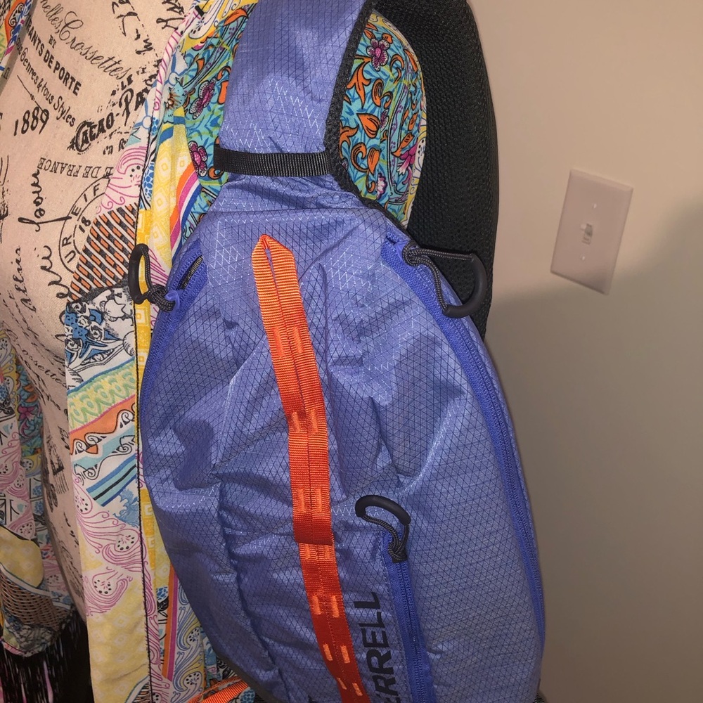 New Merrell cross body bag - Picture 4 of 9
